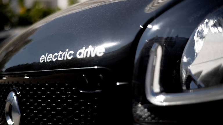 Close up photo of an electric car bonnet