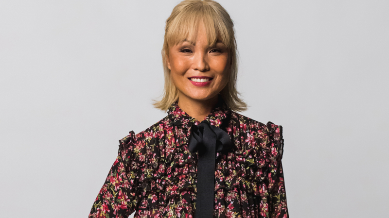 Image of Leah smiling.